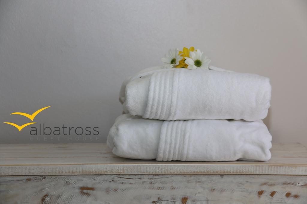 Albatross Guesthouse ランゲバーン エクステリア 写真