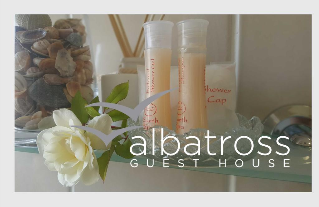 Albatross Guesthouse ランゲバーン エクステリア 写真